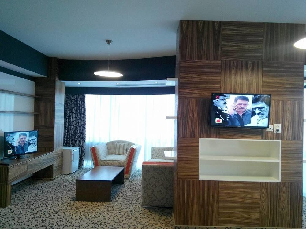 Hotel Oltenia Craiova Buitenkant foto
