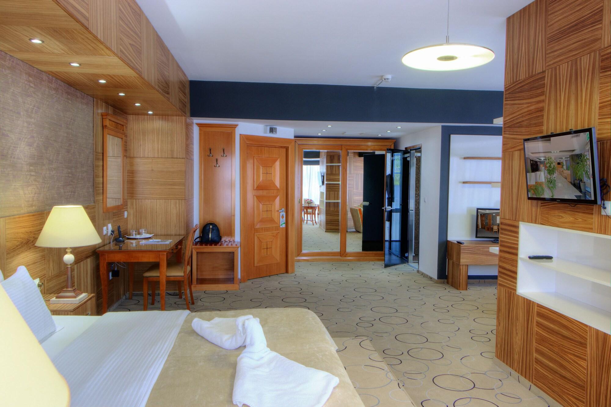 Hotel Oltenia Craiova Buitenkant foto