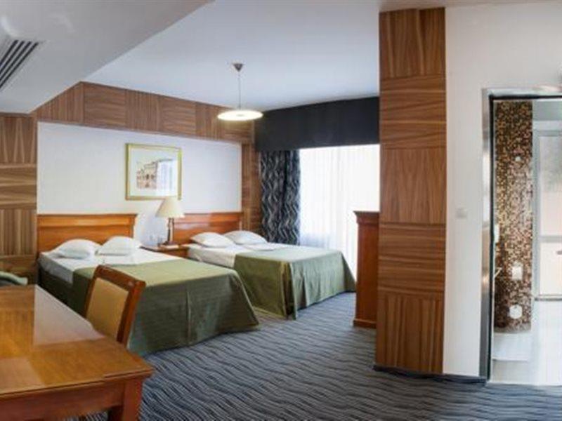 Hotel Oltenia Craiova Buitenkant foto