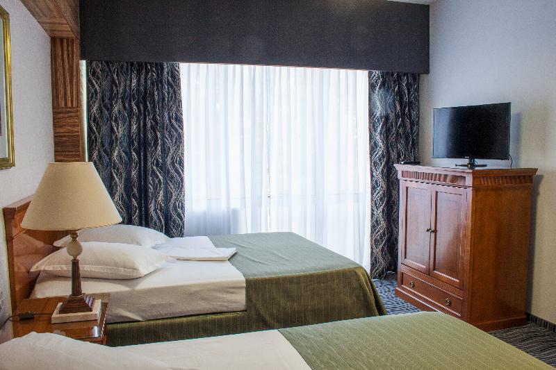 Hotel Oltenia Craiova Buitenkant foto
