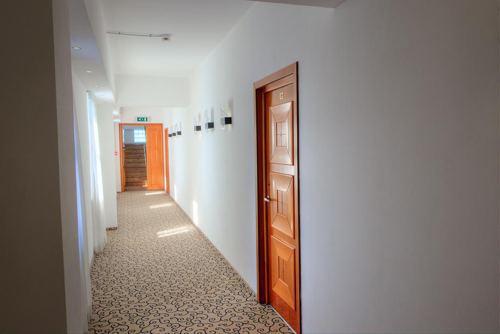 Hotel Oltenia Craiova Buitenkant foto