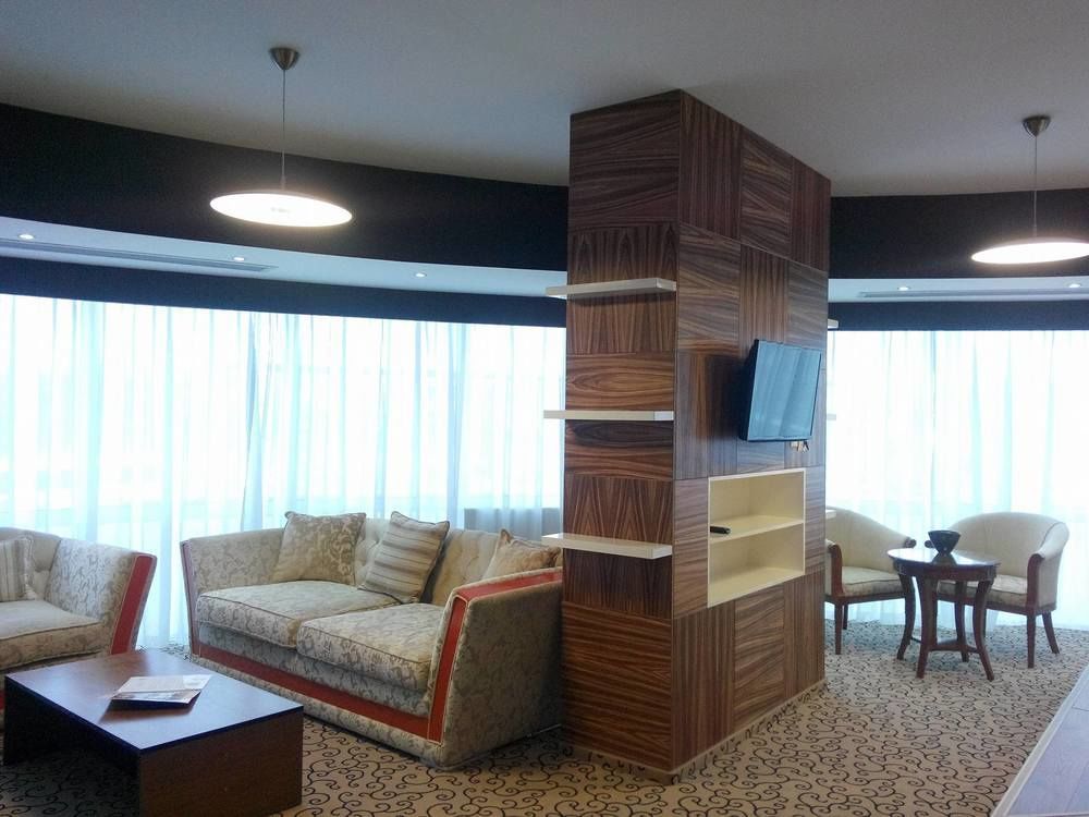 Hotel Oltenia Craiova Buitenkant foto